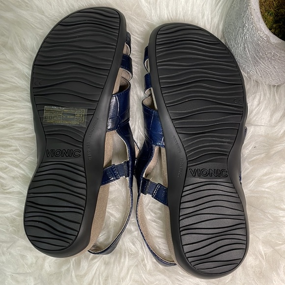 Vionic Croco-Embossed Adjustable Sandals -Mirabi (Navy) - Picture 10 of 11